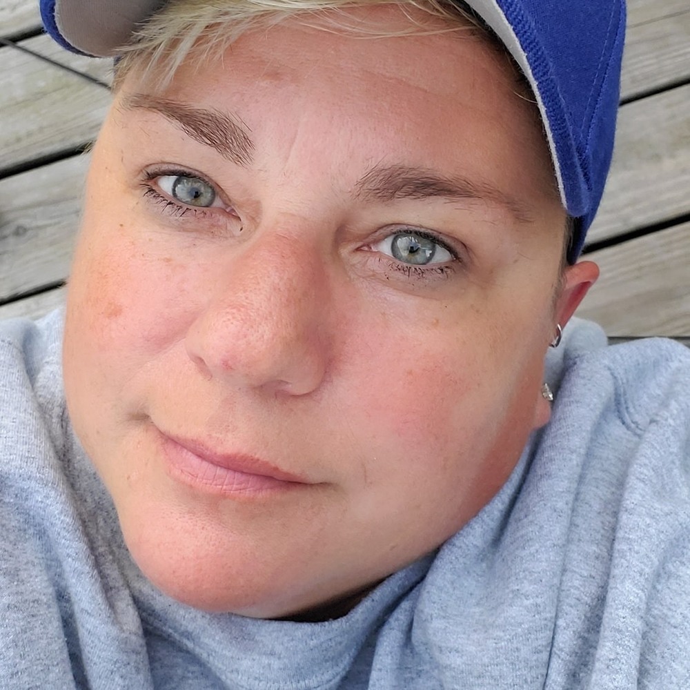 Meet your Posher, Dee